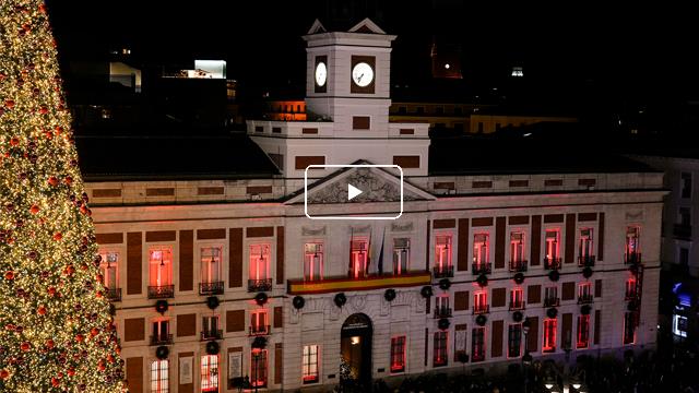 Tumbnail que muestra a el edificio de Sol iluminado