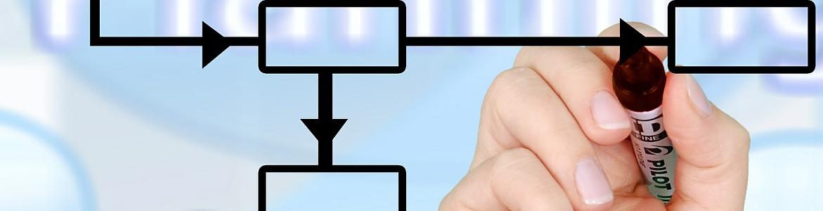 Servicios de empleo a Empresas Imagen de mano dibujando diagrama sobre pantalla transparente
