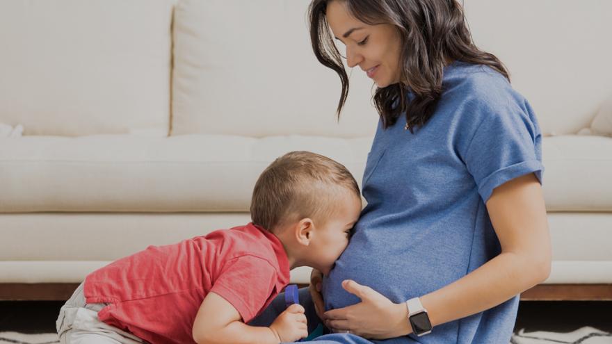 maternidad_ Niña y Madre